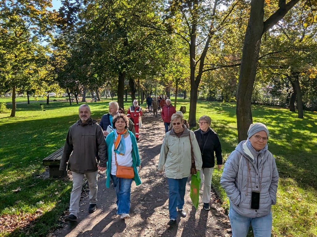 Der 26. Volkswandertag des Heimatvereins Wolfen dieses Mal allerdings in Bitterfeld.