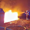 In Zerbst brannten  in der Nacht zu Montag erneut zwei Müllcontainer lichterloh.