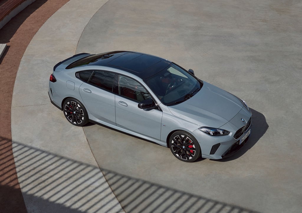 Der überarbeitete BMW 2er Gran Coupé bekommt einen neuen Vierzylinder-Turbo und Mild-Hybrid-Technologie.