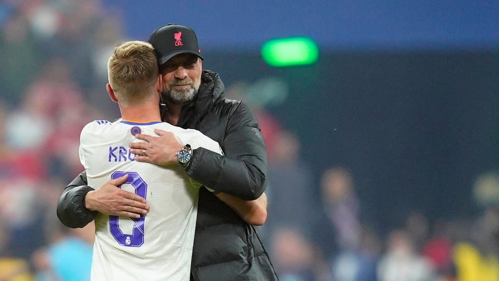 Weggefährten: Toni Kroos und Jürgen Klopp.