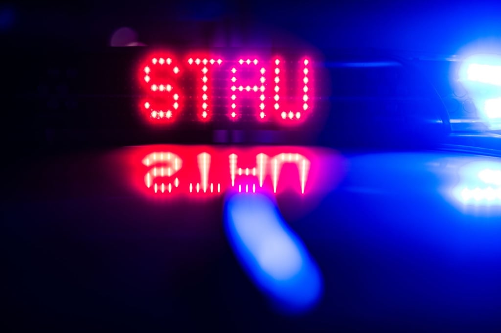 Der Autobahntunnel der Berliner Stadtautobahn in Neukölln ist über Stunden gesperrt. Massive Staus sind die Folge. (Symbolbild)