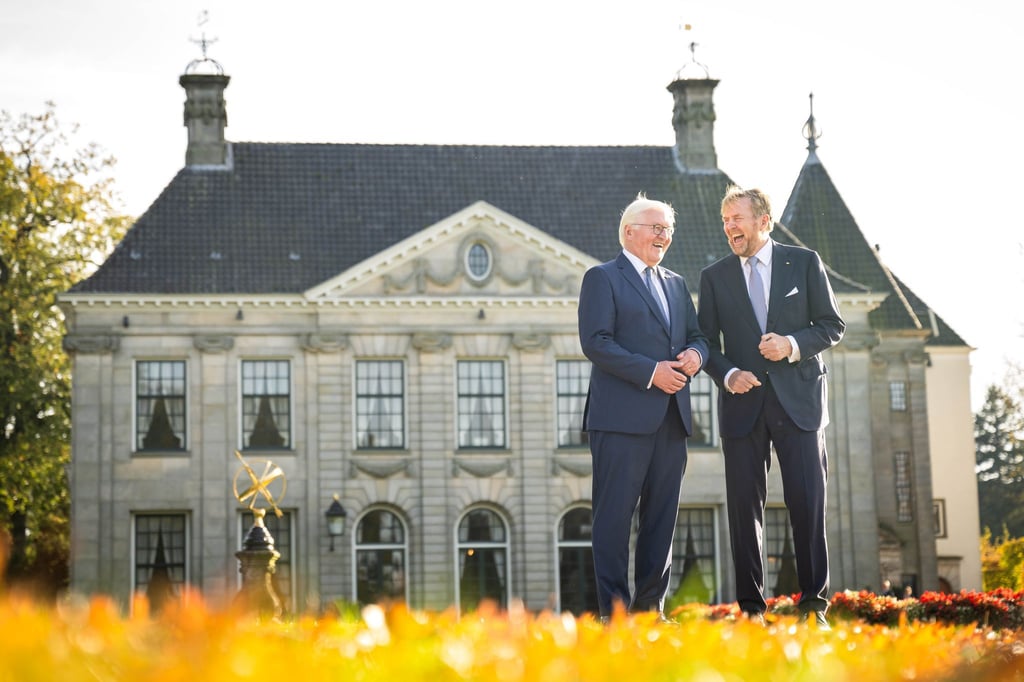 Bundespräsident Frank-Walter Steinmeier und der niederländische König Willem-Alexander treffen sich bei einem Besuch in der Grenzregion.