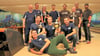 Das Turnier um den Firmen-Gold-Pokal im Bowling hat in Jessen das erste Team der Bayerischen Milchindustrie  (vorn) vor SKW Piesteritz (links) und dem Empl-Fahrzeugwerk Elster gewonnen.