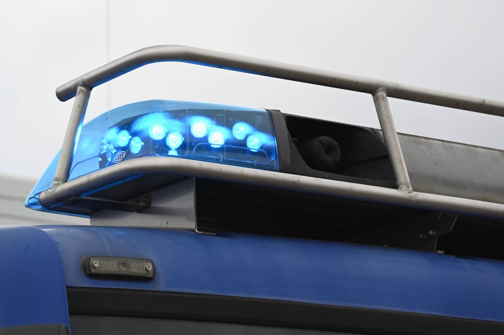 Bei einem Unfall in Zeitz sind drei Personen verletzt worden.