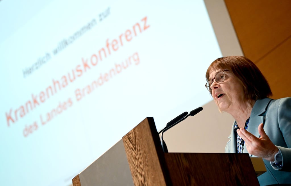 Der Bundestag hat die Krankenhausreform beschlossen - Brandenburgs Gesundheitsministerin Ursula Nonnemacher äußert sich dazu (Archivbild).