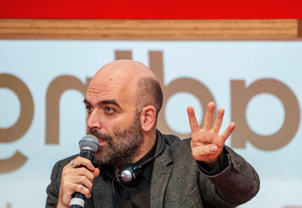 Der Bestsellerautor Roberto Saviano hat auf der Frankfurter Buchmesse seine Kritik an der rechten Regierung Italiens bekräftigt.