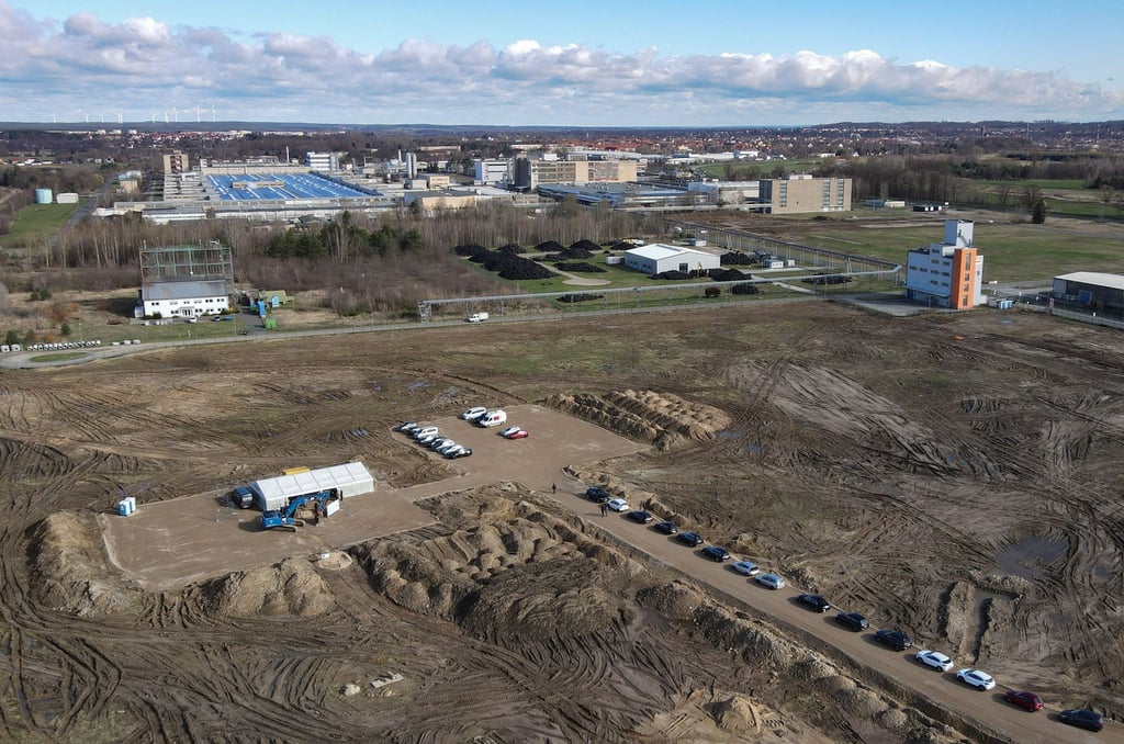 Rock Tech will in Guben eine Lithium-Fabrik bauen, in der der Rohstoff für E-Auto-Batterien weiterverarbeitet werden soll. (Archivbild)