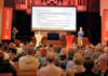 Volle Stuhlreihen in der Ulrichskirche: Der  Riebeckplatz bewegt die Hallenser. Das wurde beim Bürgerdialog deutlich.