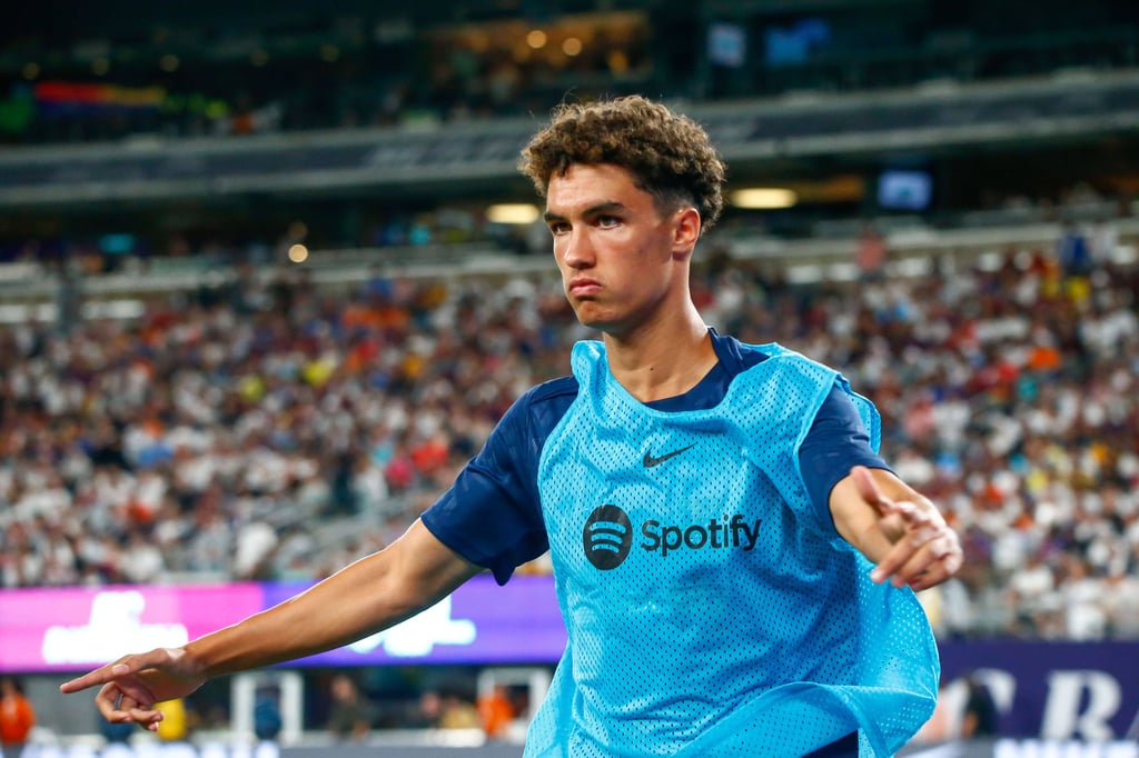 Noah Darvich kommt beim FC Barcelona noch nicht zum Einsatz.