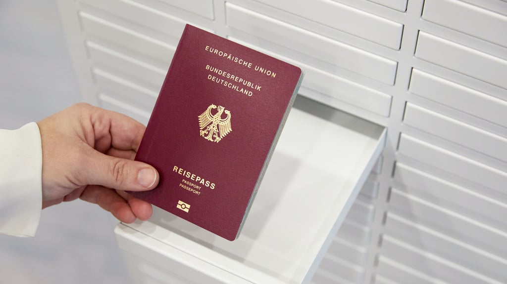 Eine Dokumentenausgabebox wird bis Ende des Jahres neben in der Bibliothek in Barleben aufgestellt. Einwohner können hier dann ihre Pässe und Ausweise abholen.
