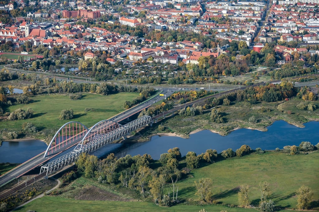 Etwa jede zehnte Brücke in Sachsen-Anhalt weist Mängel auf. (Archivbild)