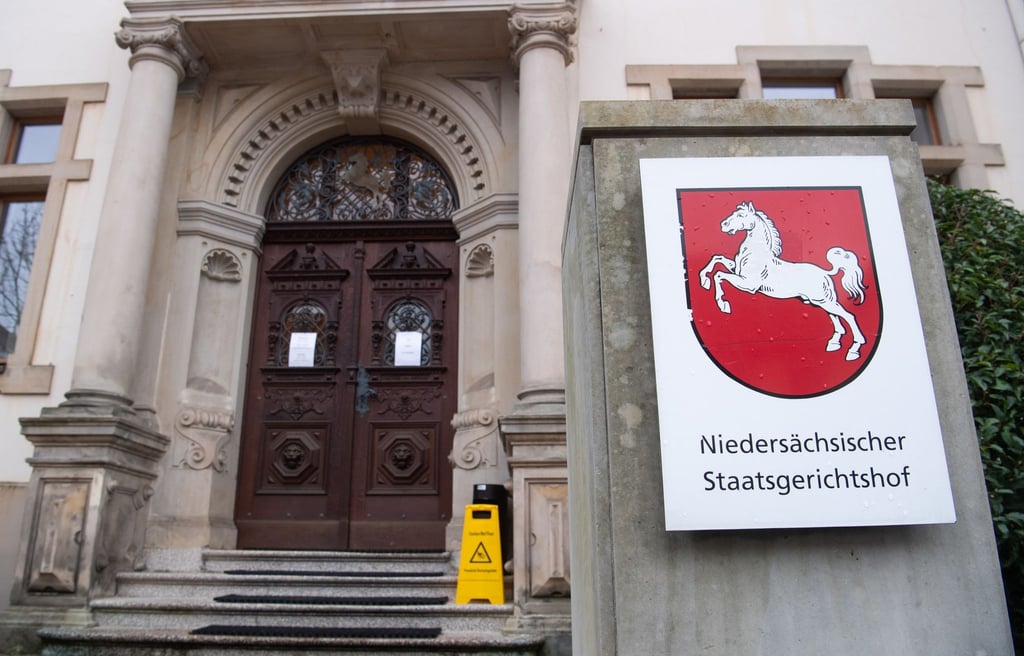 In zwei Verfahren prüft Niedersachsens Staatsgerichtshof die Zurückweisung von Einsprüchen gegen die Landtagswahl 2022. (Archivbild)