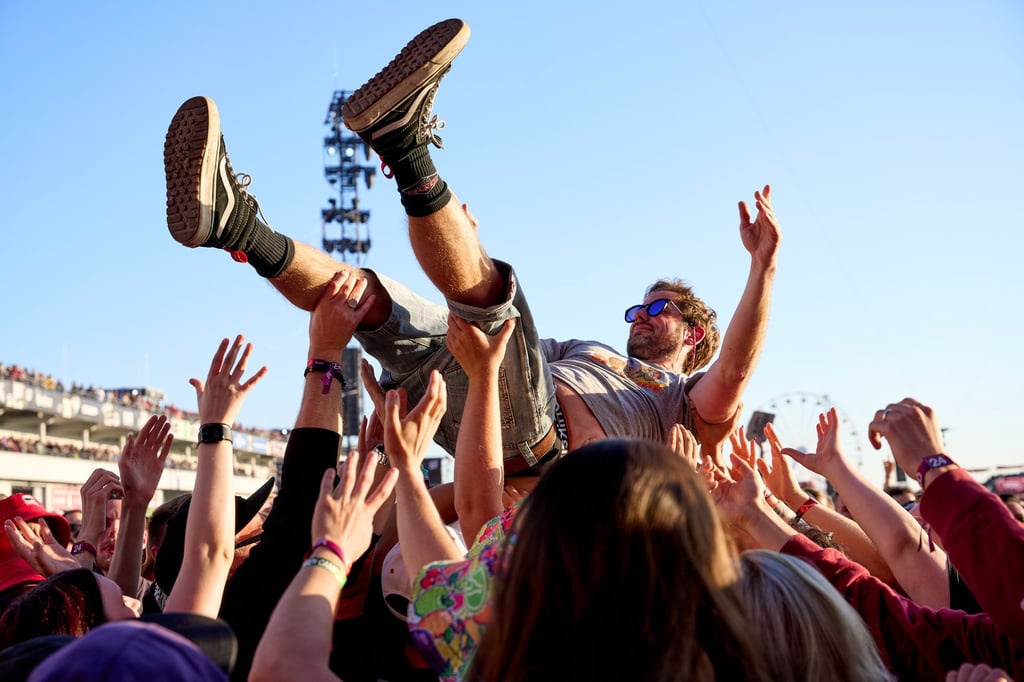 Beim Jubiläum im kommenden Jahr können die Festivalbesucher zur Musik von 100 Acts feiern. (Archivbild)