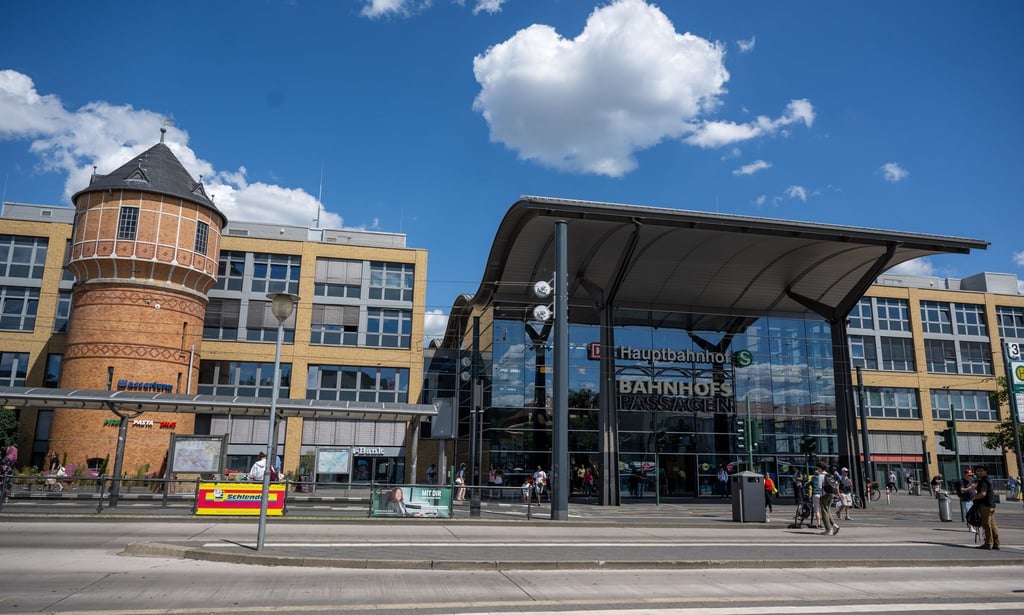 Der Potsdamer Hauptbahnhof soll in den kommenden zwei Jahren an Attraktivität gewinnen.