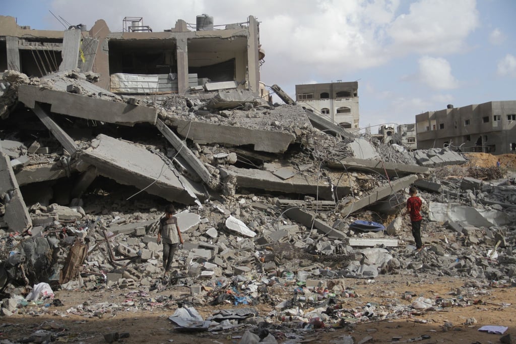Die gesamte Bevölkerung im nördlichen Gazastreifen sei von Bomben, Belagerung, Vertreibung und Hunger betroffen, sagt der UN-Hochkommissar für Menschenrechte. (Archivbild)