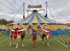 Der „Circus Salino“ gastiert derzeit in Köthen. In der Manege präsentieren sich unter anderem Hula-Hoop-Artistin Letizia sowie zwei Kamele. 