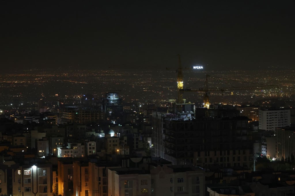 Ein Blick auf die iranische Hauptstadt Teheran am frühen Samstag.
