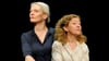 Heike Ronniger und Marion Bach auf der Bühne der Magdeburger Zwickmühle.