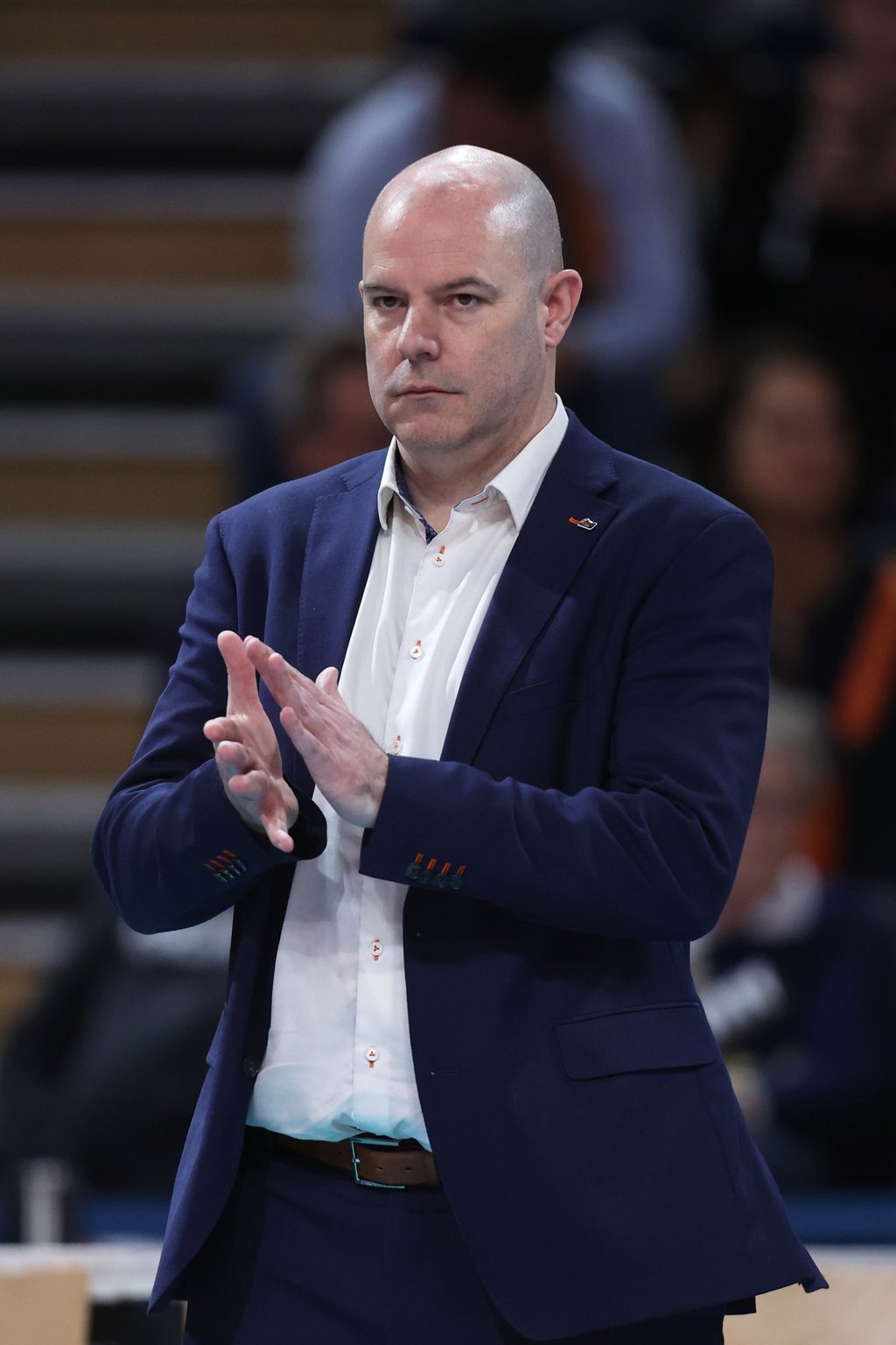 Joel Banks, Trainer Berlin Recycling Volleys, vor dem Spiel.