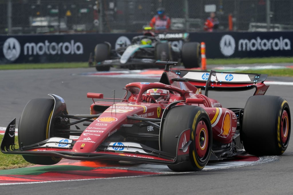 Er profitiert vom Duell zwischen Verstappen und Norris.