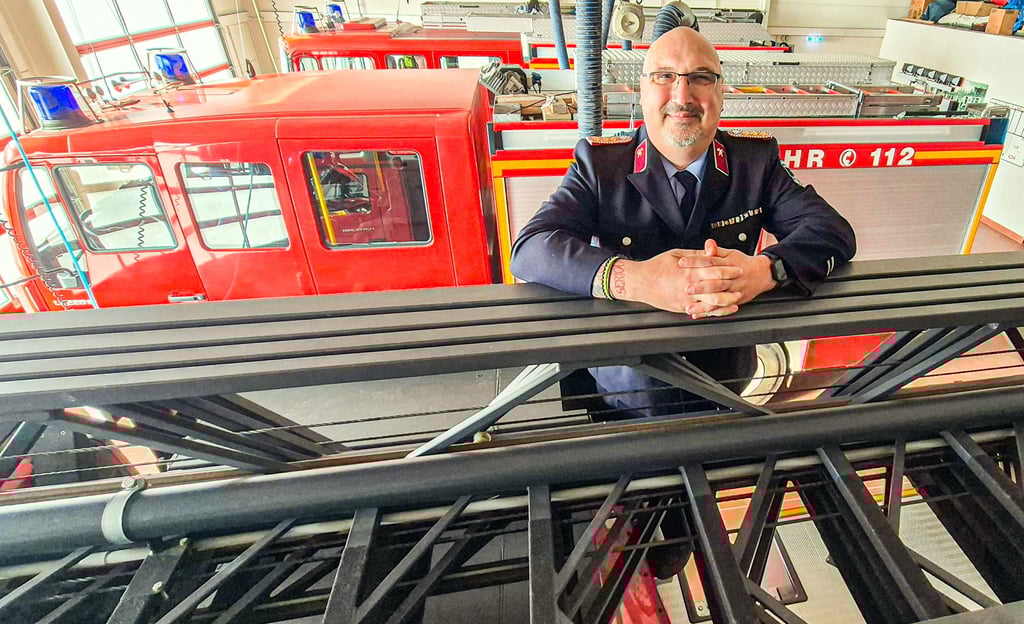 Herr über die Technik: Mike Kaufmann ist als stellvertretender Stadtwehrleiter für den Bereich zuständig.