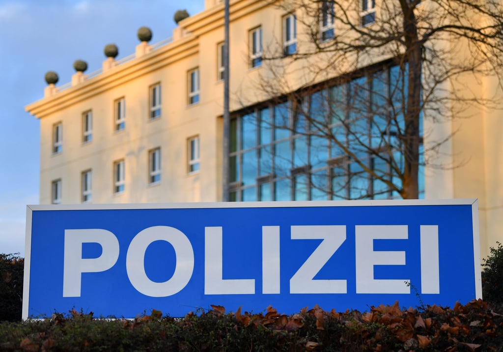 Polizei und Staatsanwaltschaft ermitteln wegen eines Todesfalls in Polizeigewahrsam in Gotha. (Symbolfoto)