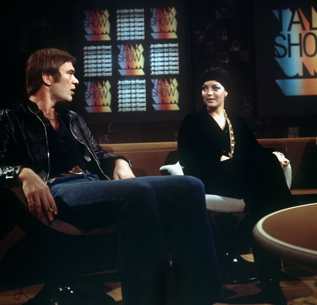 Unvergessen: Romy Schneider und Burkhard Driest am 30. Oktober 1974 in der WDR-Talkshow „Je später der Abend“. (Archivbild)