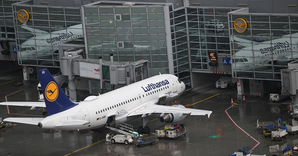 Problemfall: Im Lufthansa-Konzern fliegt die Kernmarke Verluste ein.