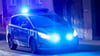 Alkoholisierter Fahrer rammt Verkehrsinsel in Wittenberg und zwingt eine Jugendliche dem Auto auszuweichen.