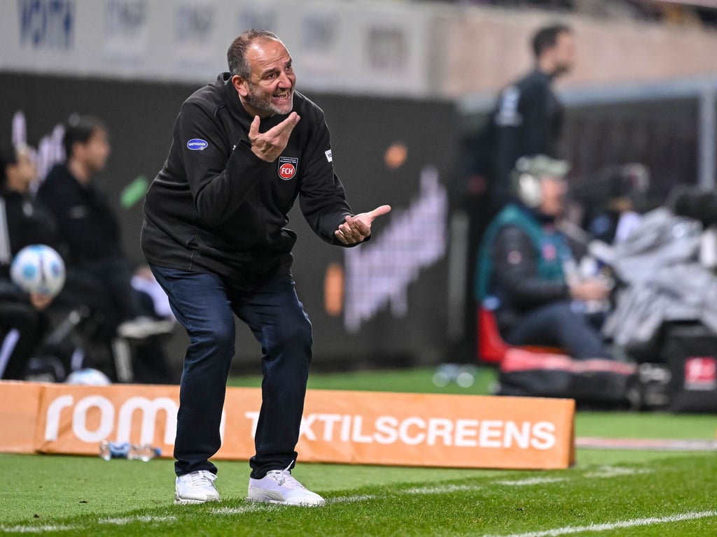 Trainer Frank Schmidt und seine Heidenheimer sind im Pokal zu Gast bei der Hertha.