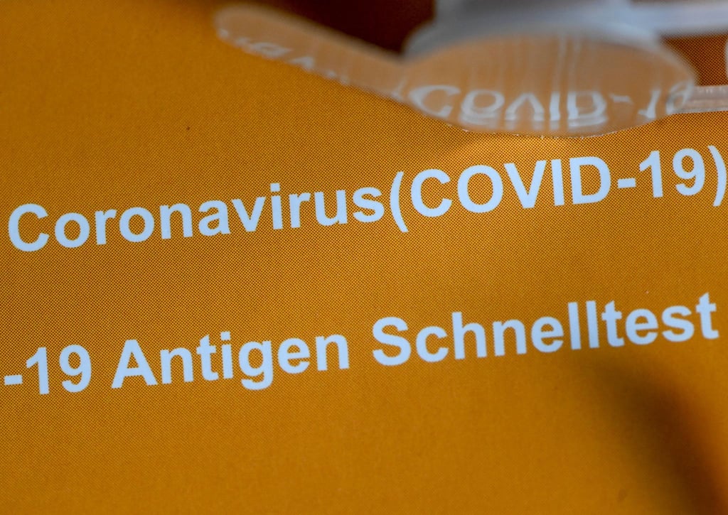 Das RKI geht für die Woche vom 21. Oktober von 6,4 Millionen akuten Atemwegserkrankungen aus. (Symbolbild)