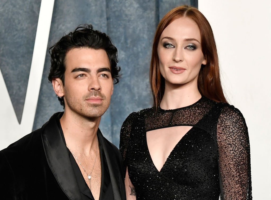 Es gibt einige Dinge, die der Britin Sophie Turner (r) in den USA nicht gefallen haben. (Archivbild)
