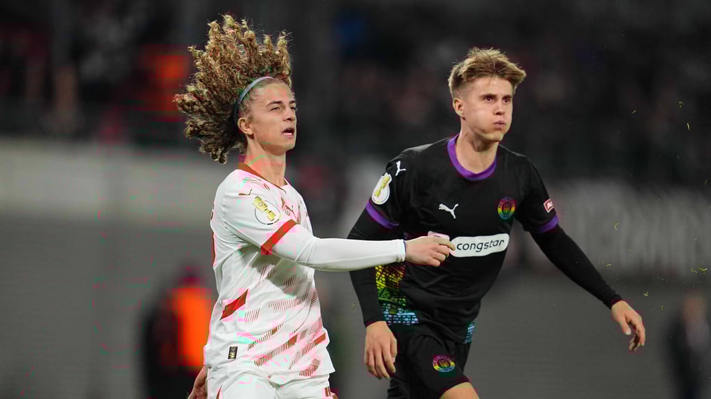 Der Mann mit den Locken. Viggo Gebel.