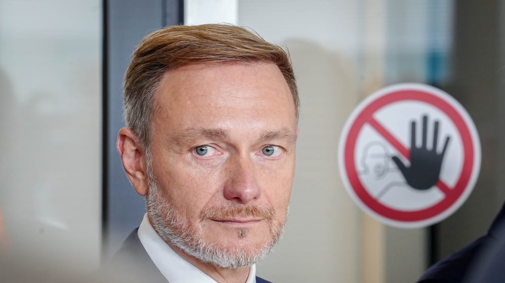 Bundesfinanzminister Christian Lindner (FDP) will geplante Subventionen für eine Intel-Ansiedlung in Magdeburg streichen.