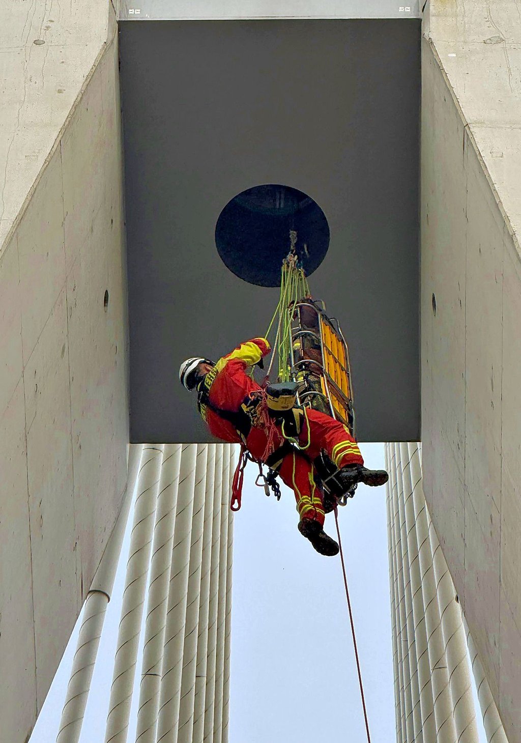 Die in dieser Woche gesperrte Elbauenbrücke wurde für eine groß angelegte kreisübergreifende Übung der Rettungskräfte genutzt.
