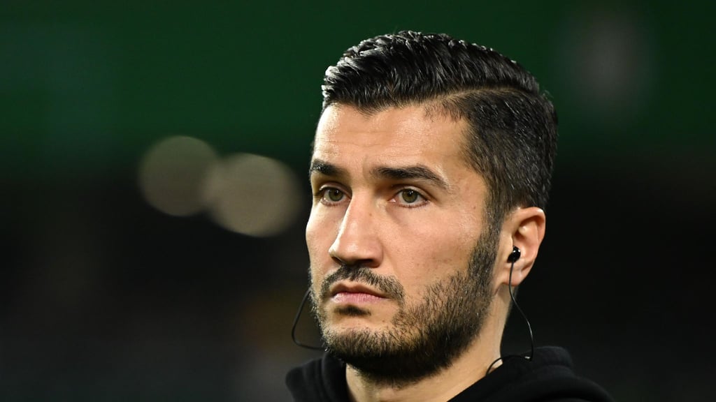 Nuri Sahin steckt als BVB-Trainer in einer schwierigen Situation