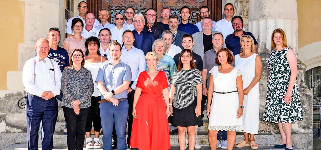 25 Männer und neun Frauen gehören dem im Juni neu gewählten Stadtrat von Köthen an. Erfahrung in Kommunalpolitik haben 22 Ratsmitglieder.