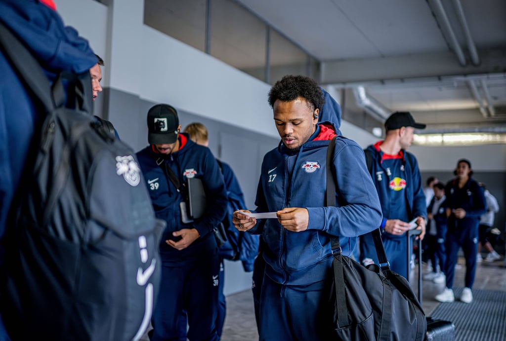 Lois Openda stieg&nbsp;mit in den Flieger nach Dortmund (Symbolbild).