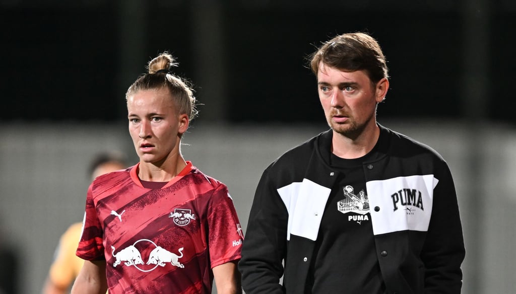 Marlene Müller, hier neben RB-Trainer Jonas Stephan, erzielte die Führung gegen Hoffenheim.