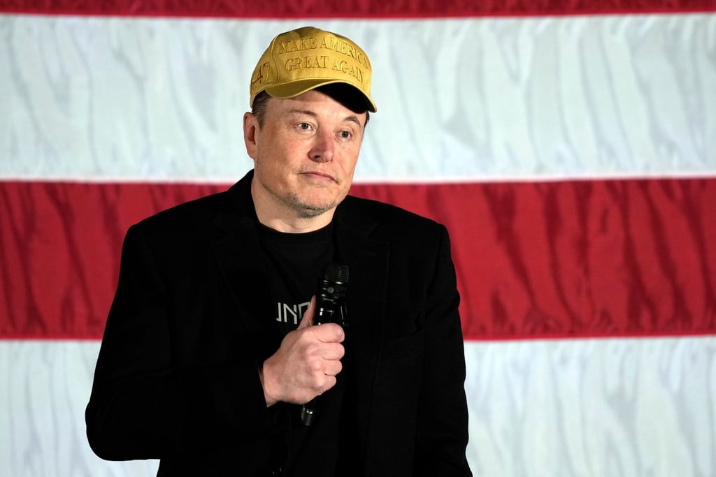 Elon Musk unterstützt den republikanischen Präsidentschaftskandidaten Donald Trump. (Archivbild)