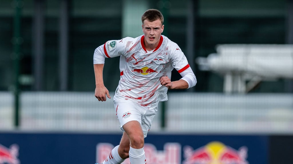 RB-Talent Jamie Schuldes, hier in einem Spiel am Cottaweg, trifft gegen Celtic Glasgow.