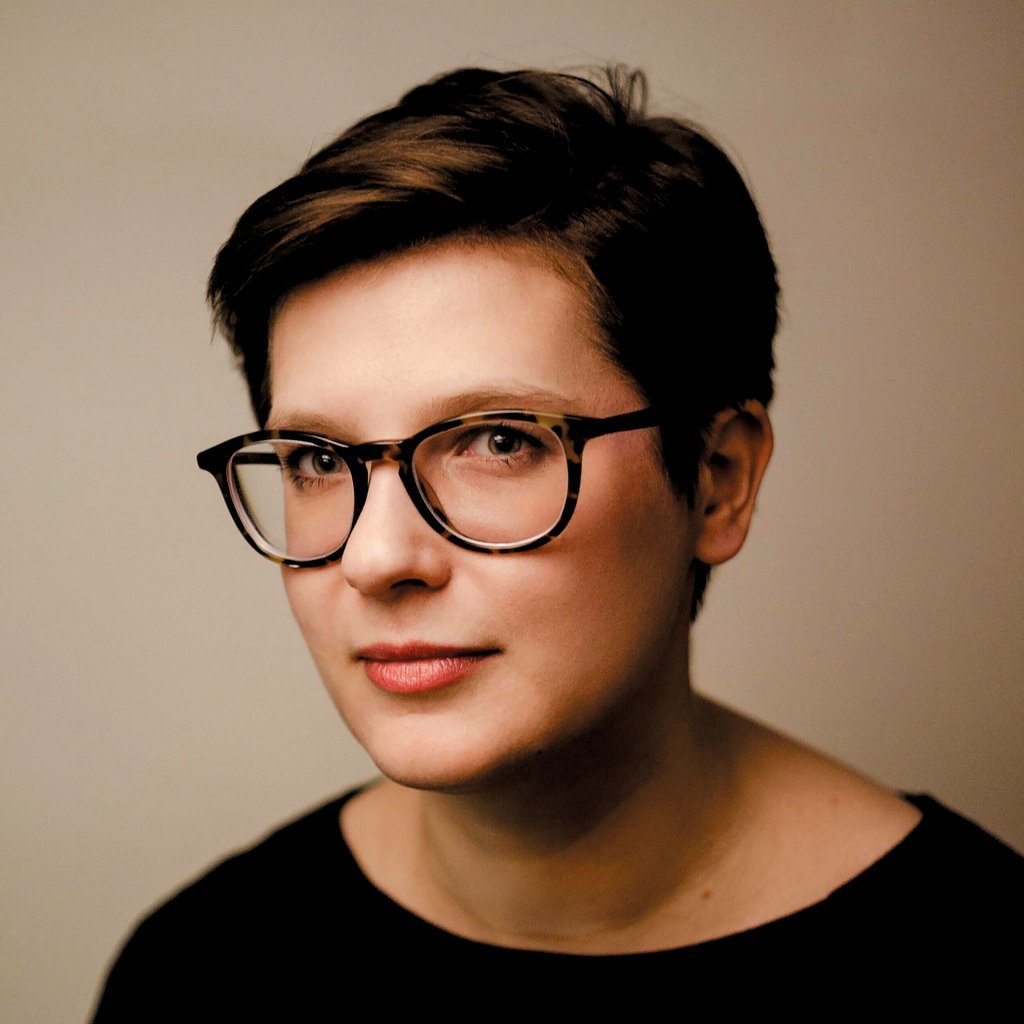 Die Autorin Emma Southon erzählt römische Geschichte konsequent über Frauenbiographien.