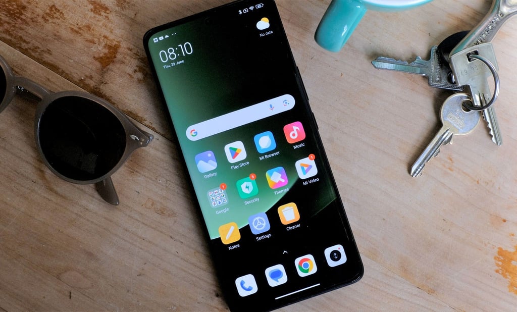 Ab 2025 plant Google, Android-Versionen in zwei Stufen zu veröffentlichen: Eine Hauptversion soll jährlich im zweiten Quartal erscheinen, während eine Nebenveröffentlichung mit Optimierungen und Bugfixes im vierten Quartal folgt.