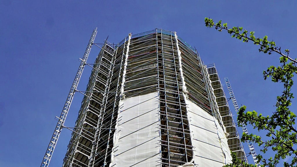 Die Sanierung des Wasserturms wird wohl erst im nächsten Jahr weitergehen.