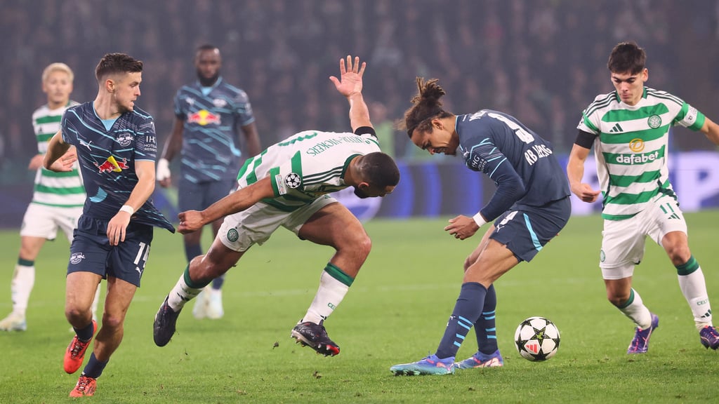 RB-Stürmer Yussuf Poulsen muss gegen Celtic schauen, wo der Ball ist