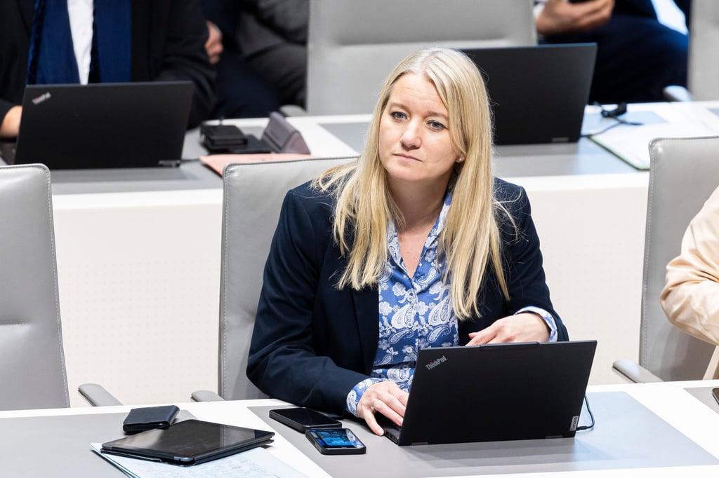 Die Opposition im Landtag will erfahren, wann Justizministerin Kathrin Wahlmann (SPD) über die Ermittlungen gegen den Staatsanwalt informiert wurde.