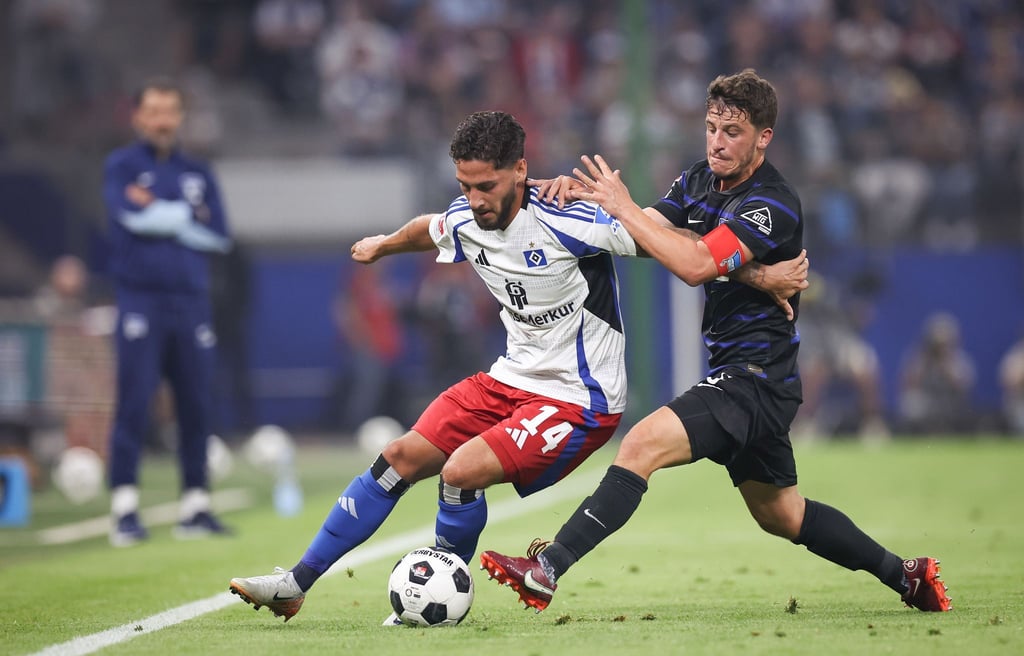 Das Rückspiel in Berlin findet unter Flutlicht statt.