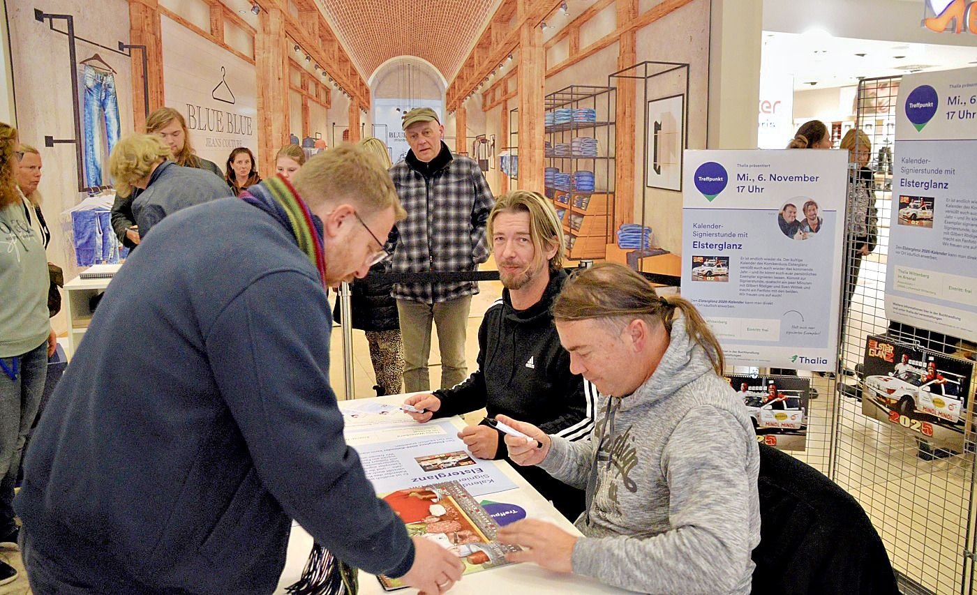 Elsterglanz-Kalender 2025: Andrang bei Elsterglanz-Signierstunde: Das 