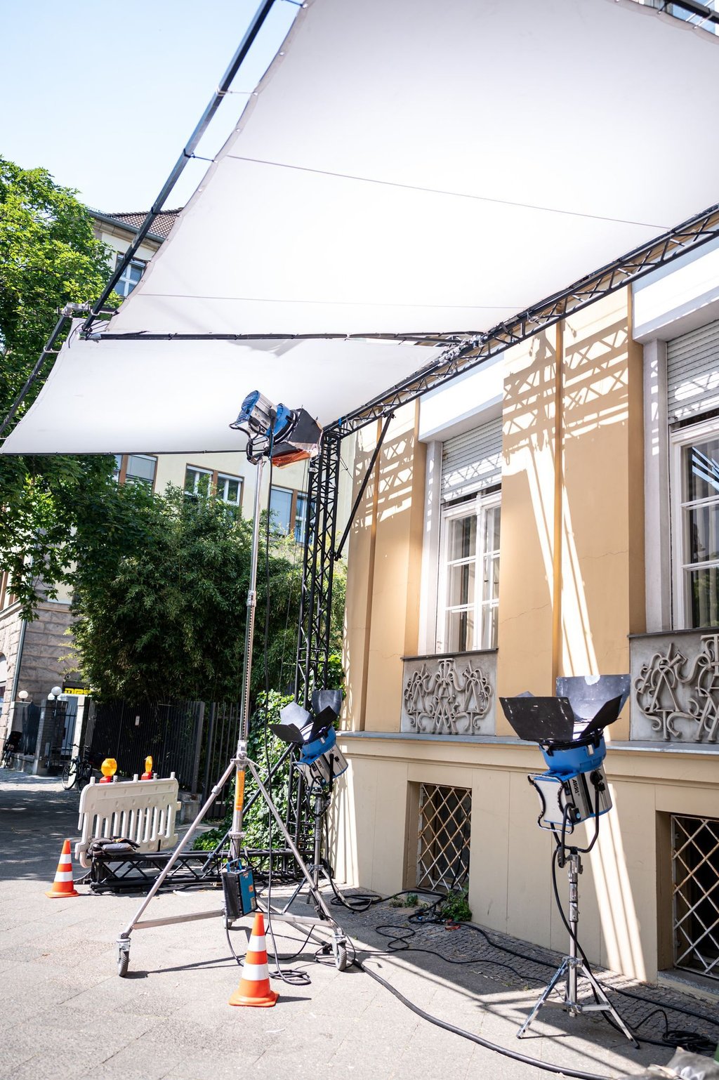 Bei Filmsets in Deutschland soll es respektvoller zugehen. (Archivbild)