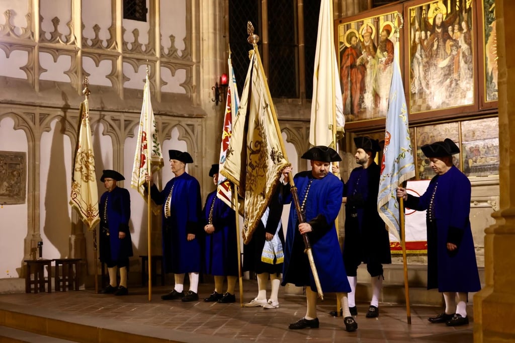 Mit einem Festgottesdienst in der Moritzkirche, seit Jahrhunderten die Kirche der Halloren, haben die Mitglieder der Salzwirker-Brüderschaft im Thale zu Halle das 500-jährige Bestehen der Büderschaft gefeiert.
